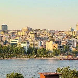 Hotel Golden Horn Park